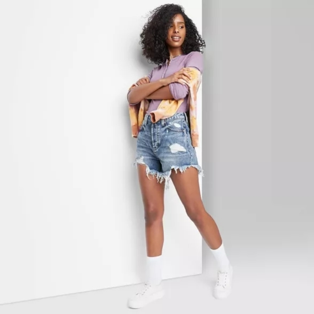 NWT High-Rise Frayed Hem Jean Shorts - Wild Fable
